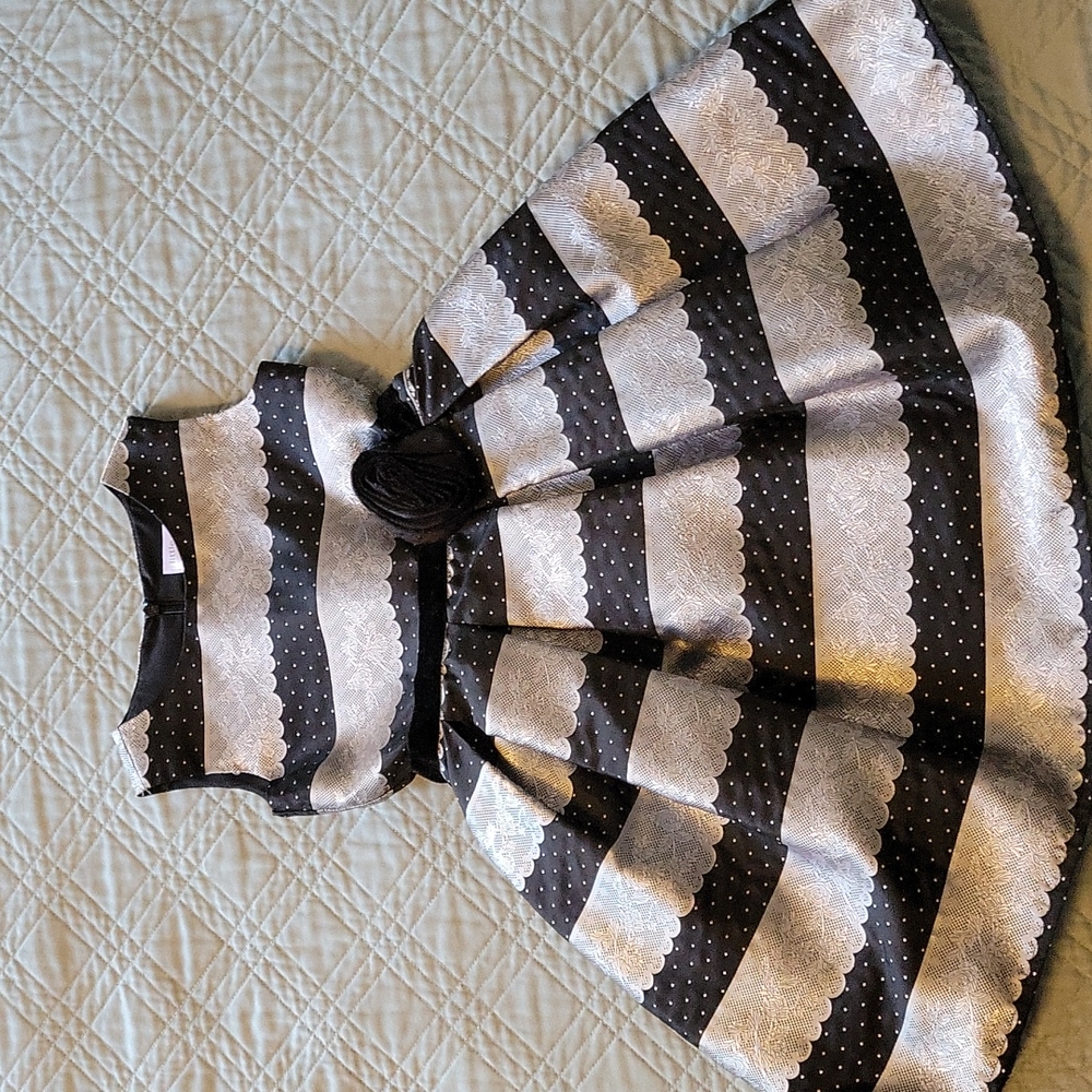 Girls dress size 4